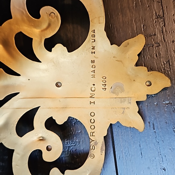PRICE DROP ! Syroco Wall Shelf | Gold | Vintage | Ornate - Picture 13 of 16
